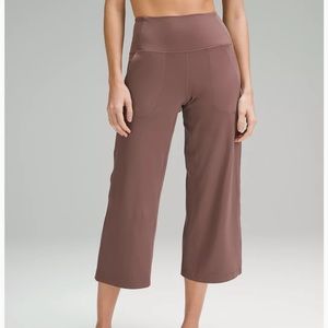 LULULEMON Align High Rise Wide Leg Crop 23” in Dark Oxide Size 4